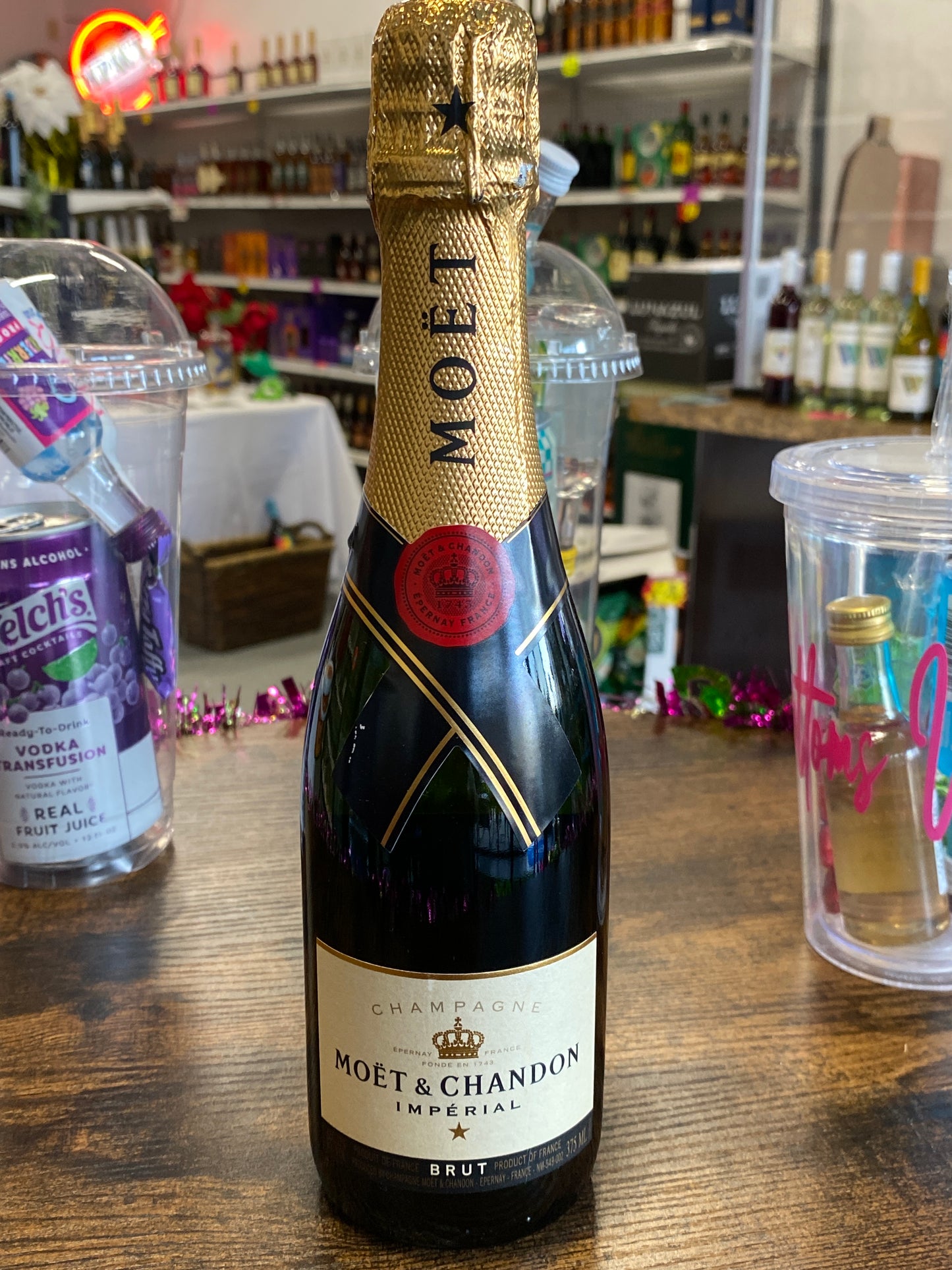 Moet & Chandon (375 mL)