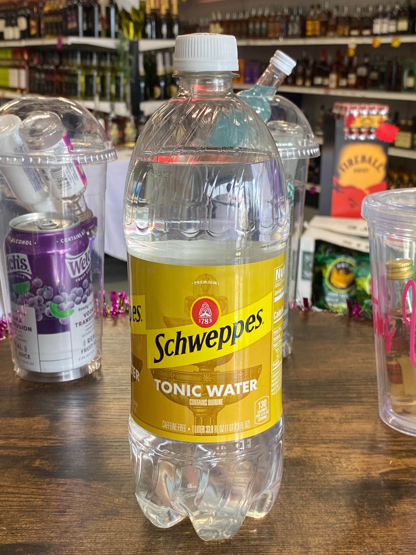 Schweppes Tonic Water (1L)