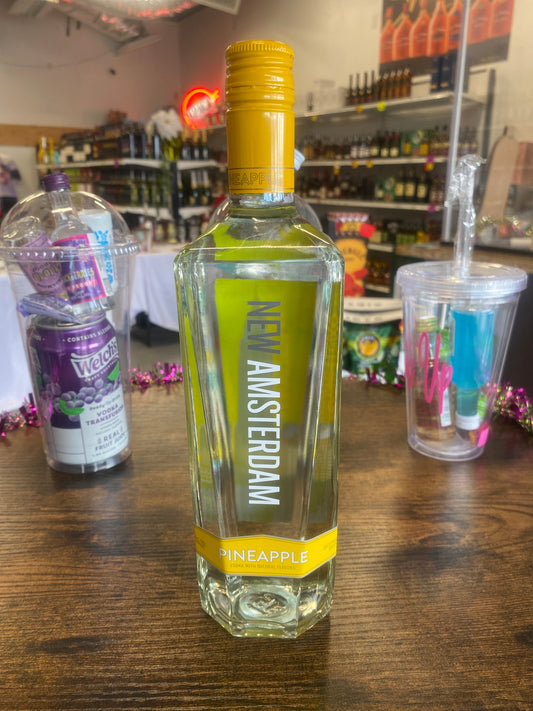 New Amsterdam Pineapple (750mL)