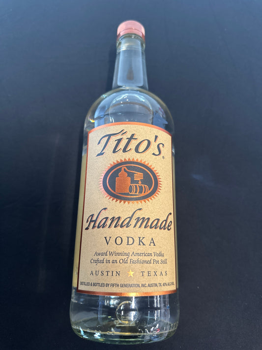 Tito's Handmade Vodka 1L