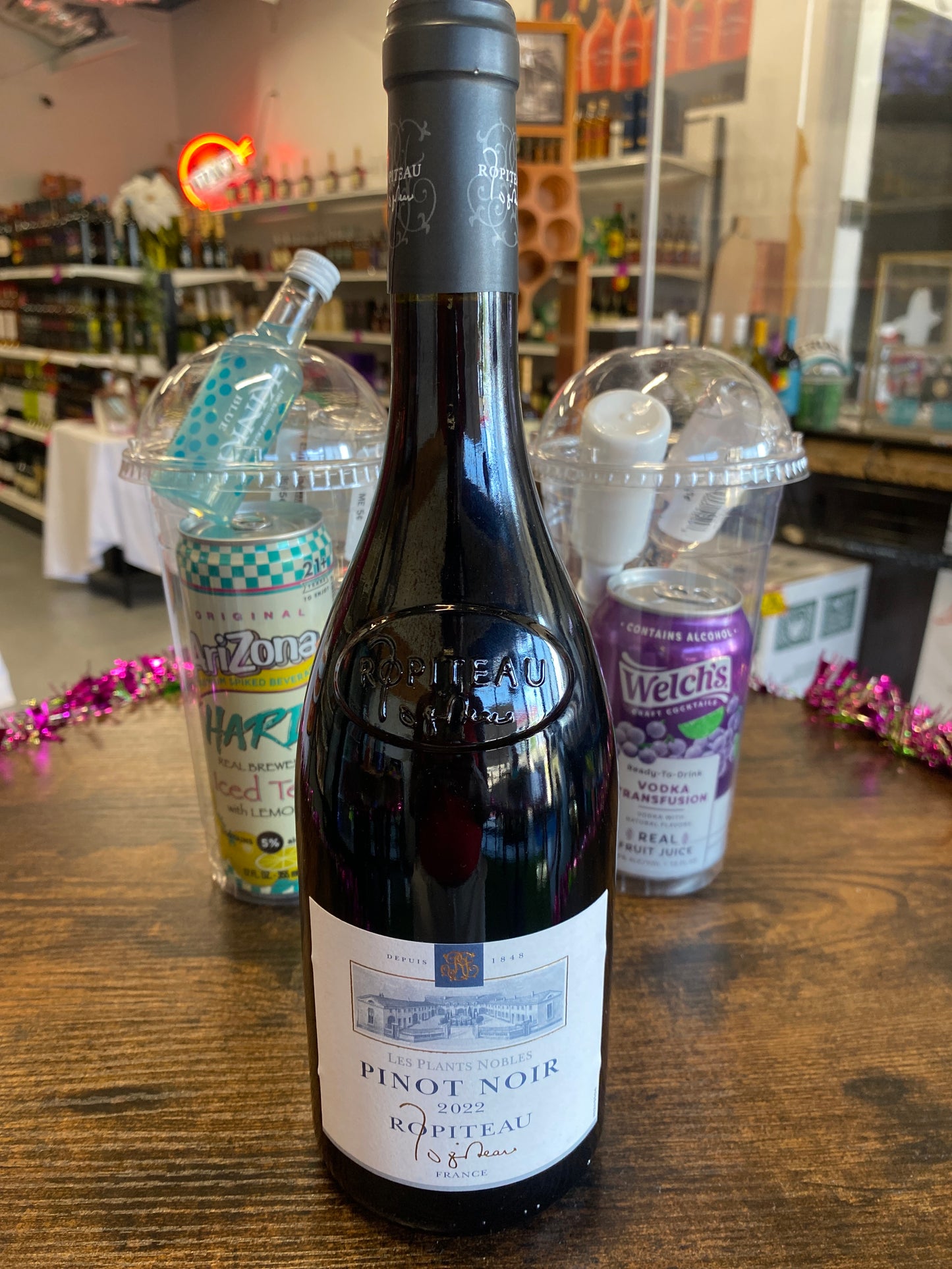Les Plants Nobles Pinot Noir (750mL)