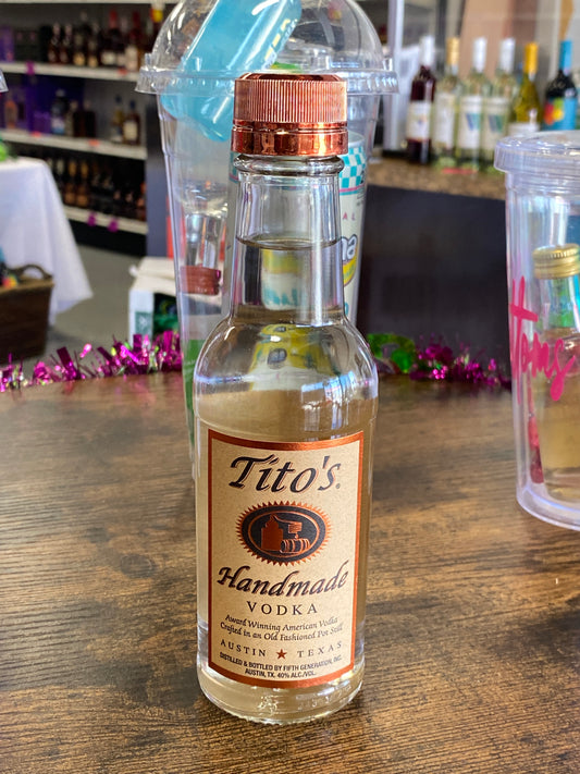 Tito’s Handmade Vodka (200 mL)